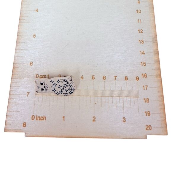 Blue & White Cat Brooch Pin 1 3/8" Signed THW Cute Kitty Kitten - Picture 12 of 13